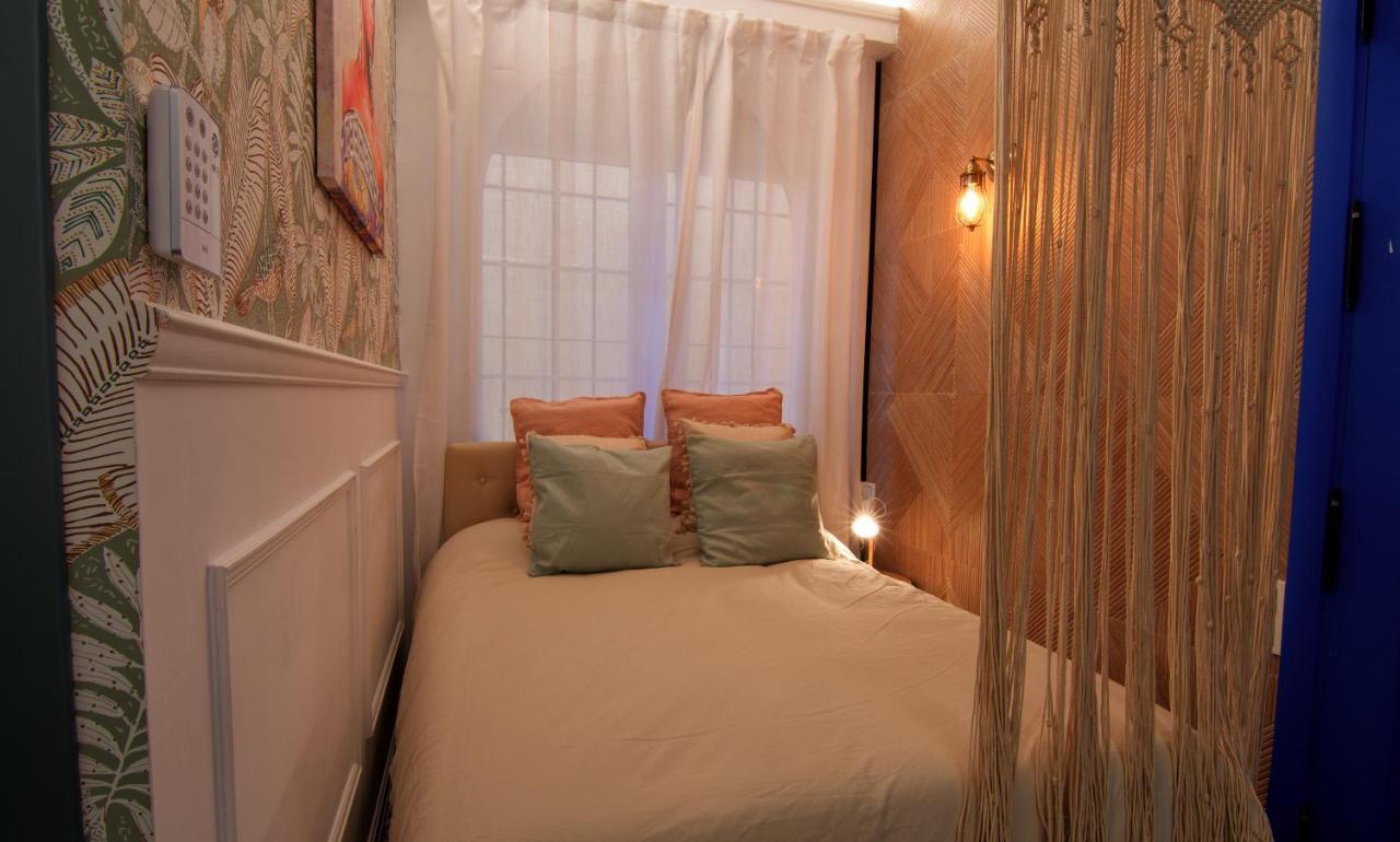 Mara'S Apartments Torremolinos La Mar - Beachfront Tiny House - Bajondillo Eksteriør bilde