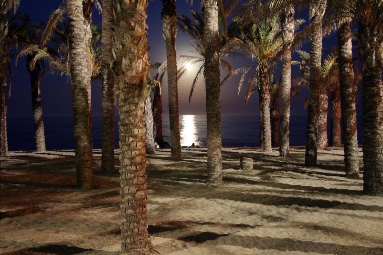 Mara'S Apartments Torremolinos La Mar - Beachfront Tiny House - Bajondillo Eksteriør bilde