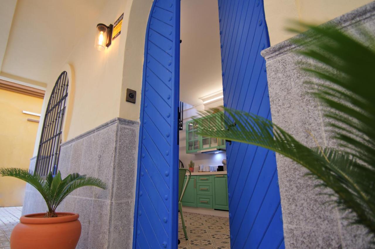 Mara'S Apartments Torremolinos La Mar - Beachfront Tiny House - Bajondillo Eksteriør bilde