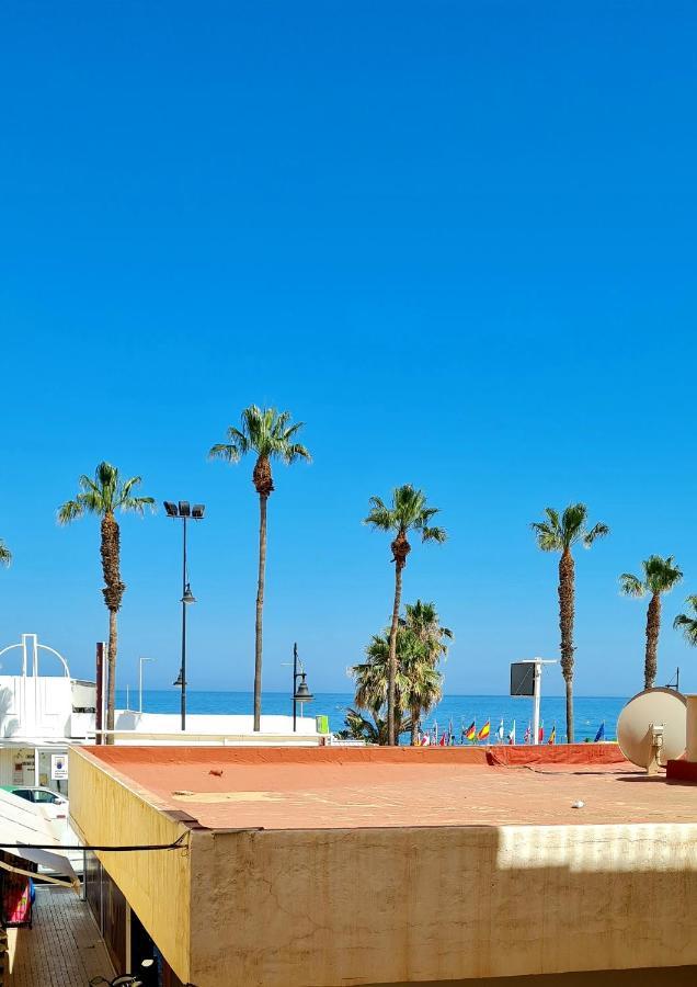 Mara'S Apartments Torremolinos La Mar - Beachfront Tiny House - Bajondillo Eksteriør bilde