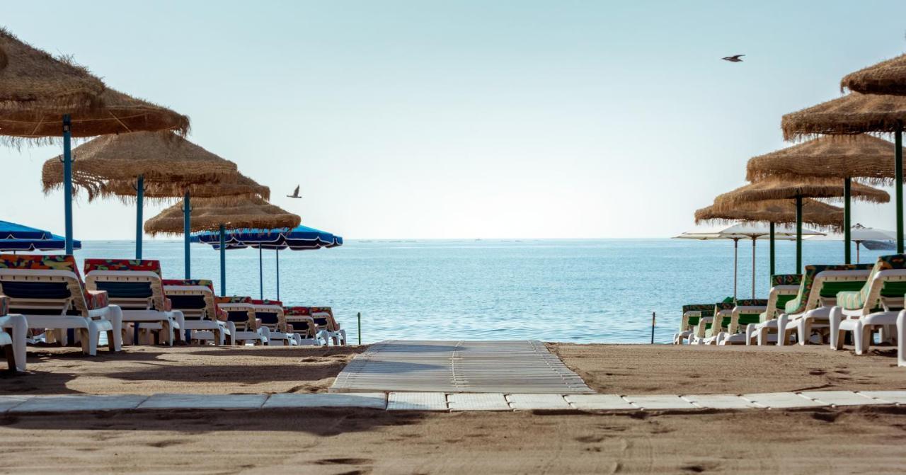 Mara'S Apartments Torremolinos La Mar - Beachfront Tiny House - Bajondillo Eksteriør bilde